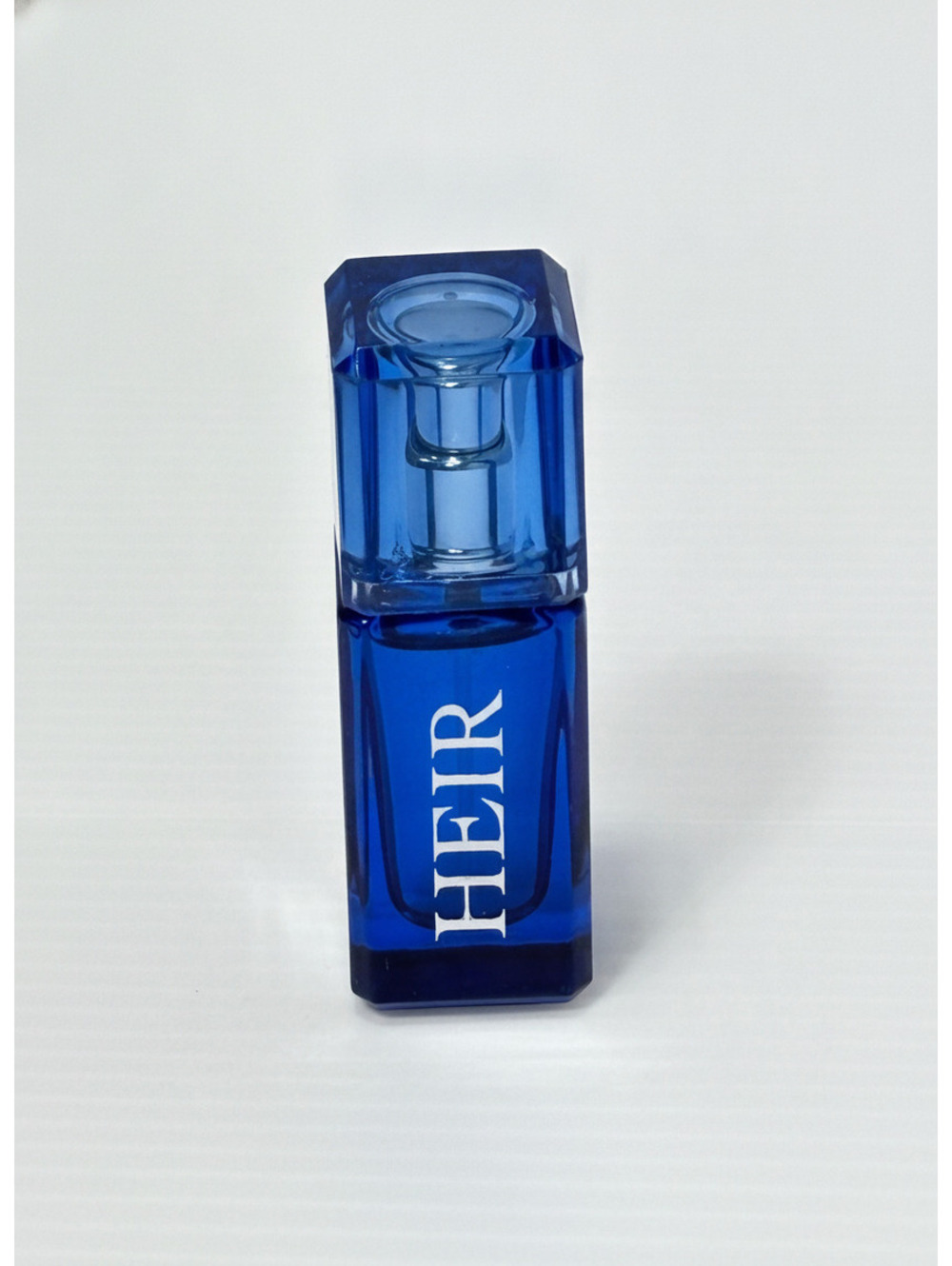 Heir by Paris Hilton Eau de Toilette Spray 0.25 fl oz / 7.5 ml Blue Glass Bottle